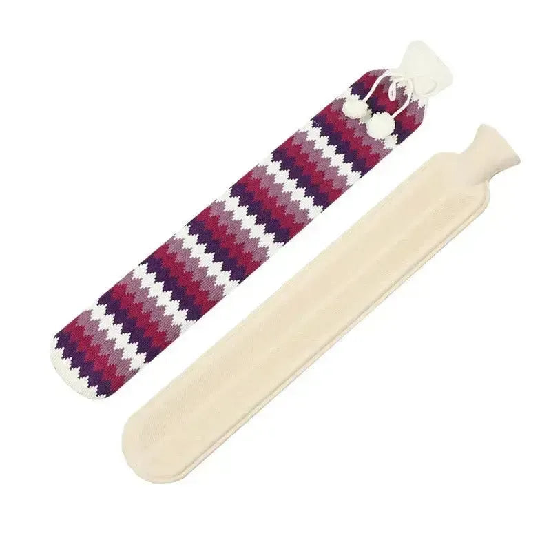 Bouillotte Longue avec Housse Tricotée 1 Litres - Soulage Cou, Dos & Lombaires